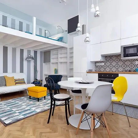 Standard By Hi5 - Chainbridge Apartament Budapeszt