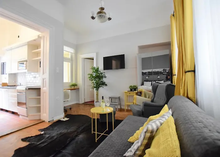 Standard By Hi5 - Chainbridge Apartament Budapeszt