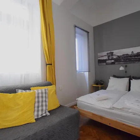 Apartment Standard Apartment By Hi5 - Chainbridge Budapest